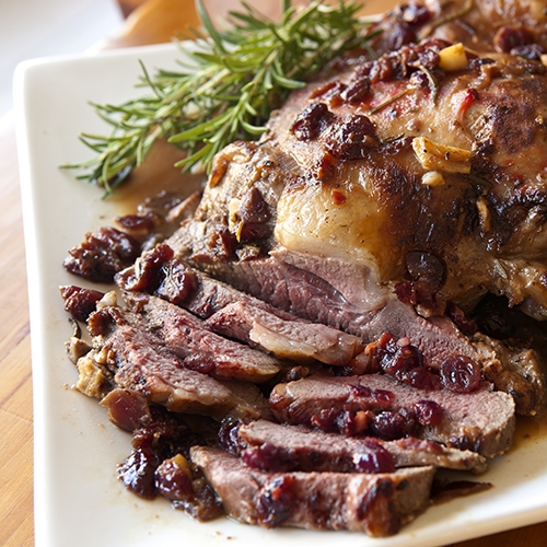 Baranie stehno s brusnicami