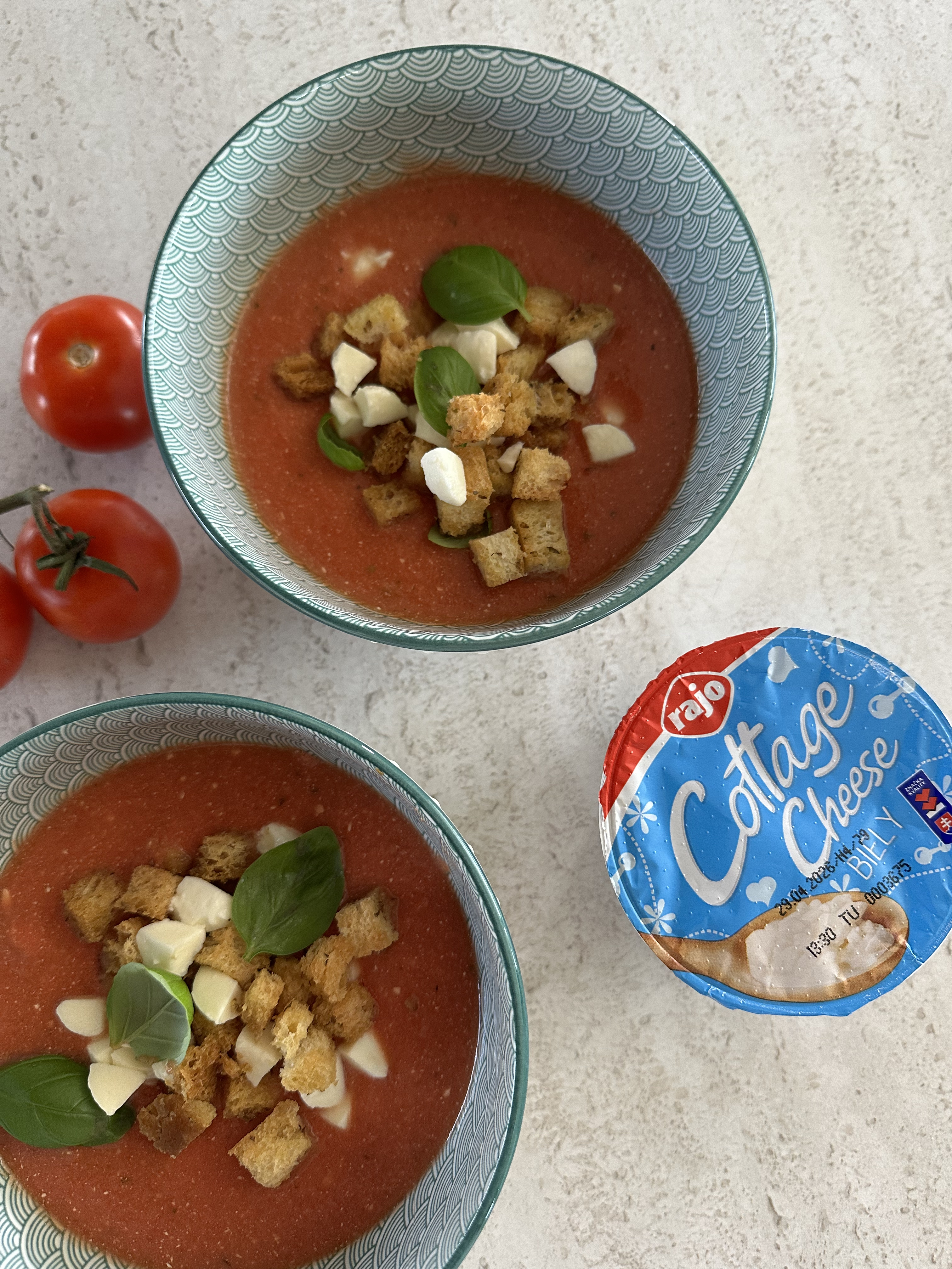 Krémová paradajková polievka s Cottage Cheese