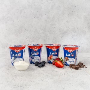 Lactose-free yoghurts and sour cream